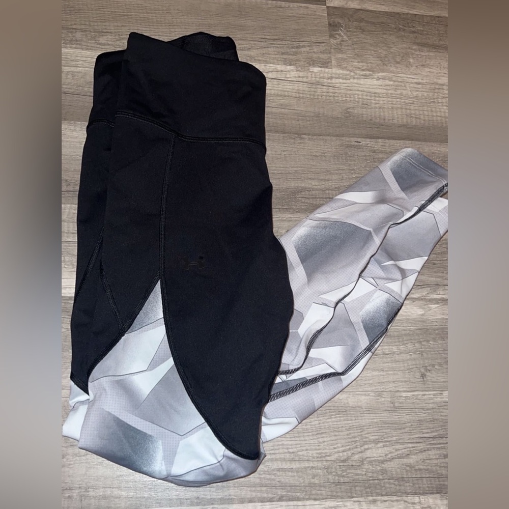 Under Armour Leggings, Med